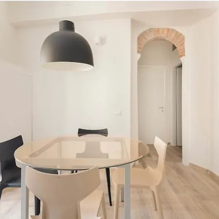 Centrale Con Cucina 아파트